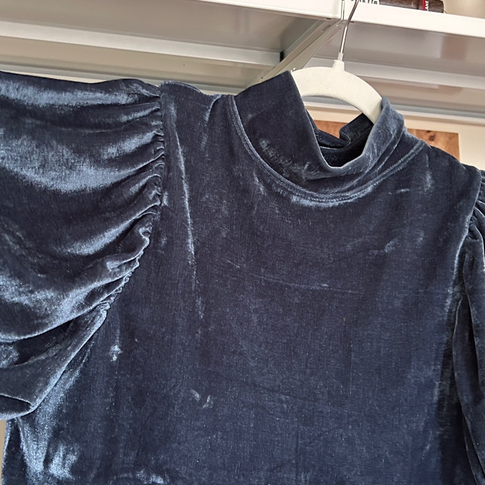 Free People Velvet “Claudia” Blue Puff Sleeve Top Size S - Picture 4 of 4